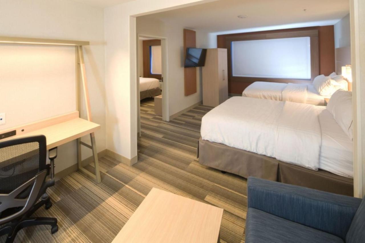 Holiday Inn Express & Suites - Portage By Ihg Exterior photo