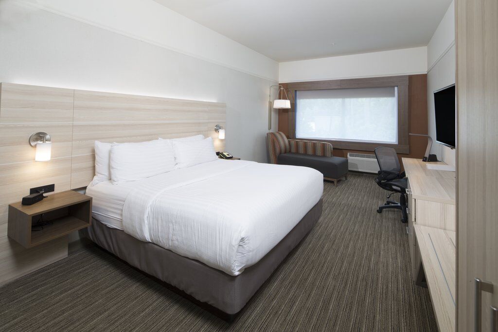 Holiday Inn Express & Suites - Portage By Ihg Exterior photo