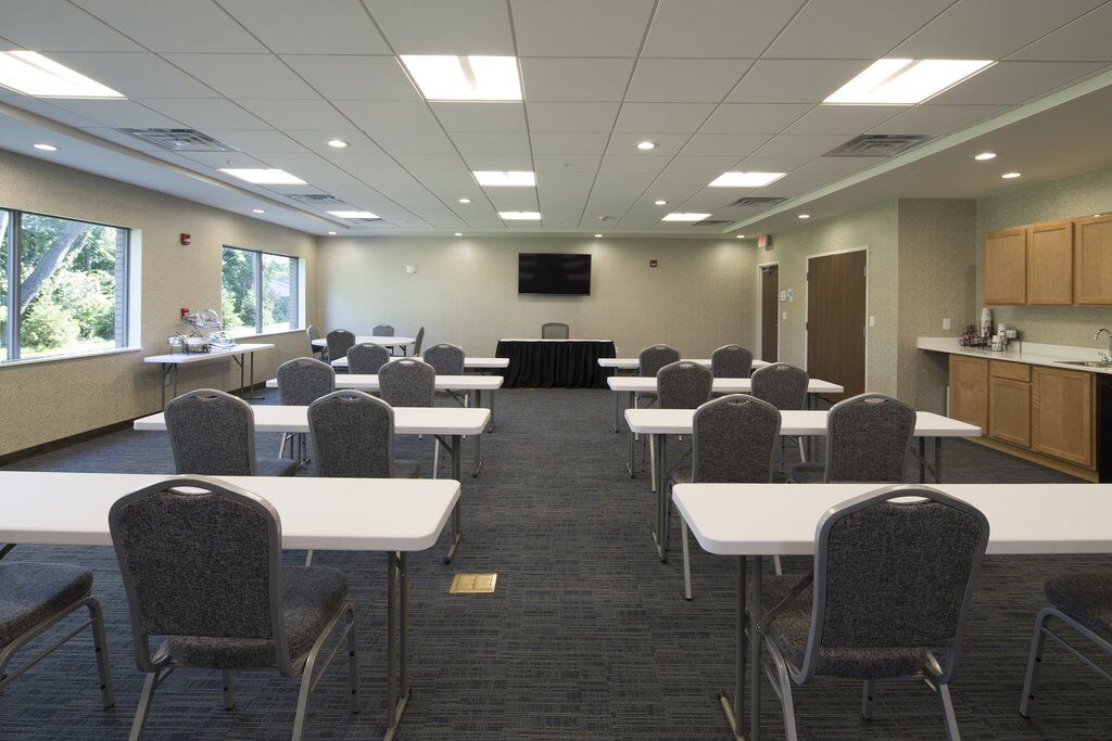 Holiday Inn Express & Suites - Portage By Ihg Exterior photo